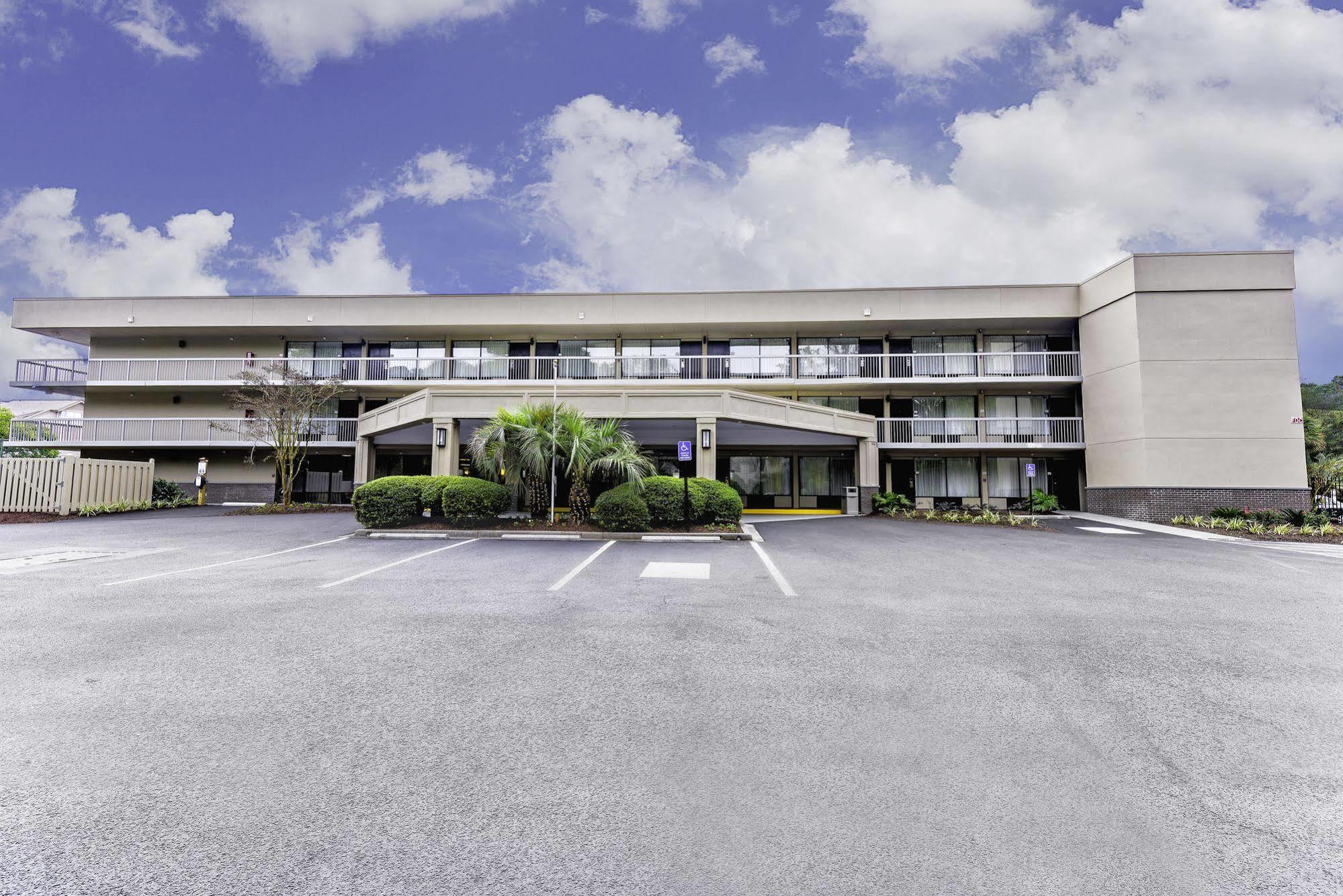 Spark By Hilton Hilton Head Island Exterior photo